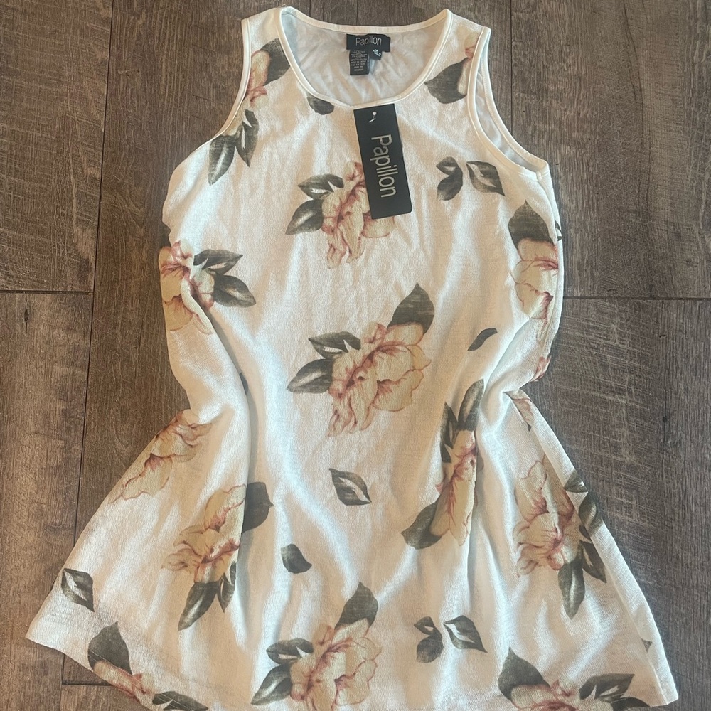 NWT Women’s Papillion Dress Size Medium